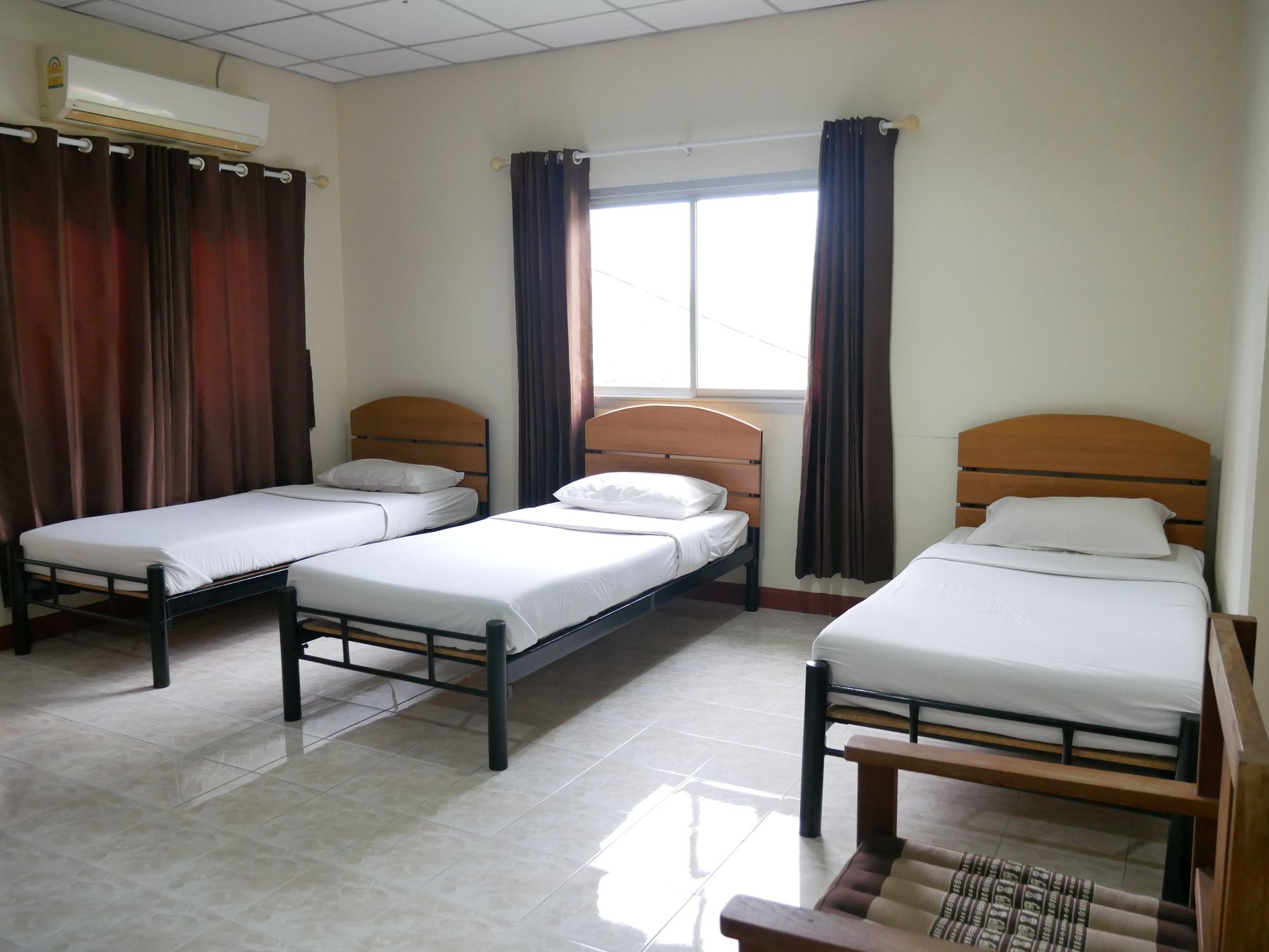 Vitoonguesthouse2Fanrooms & Aircondition سوكوتايْ المظهر الخارجي الصورة